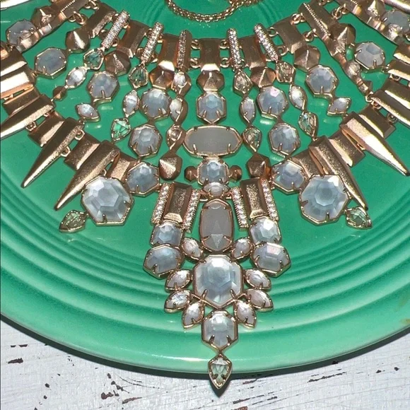 Kendra Scott Seraphina Gold and White Statement Necklace - Picture 3 of 4